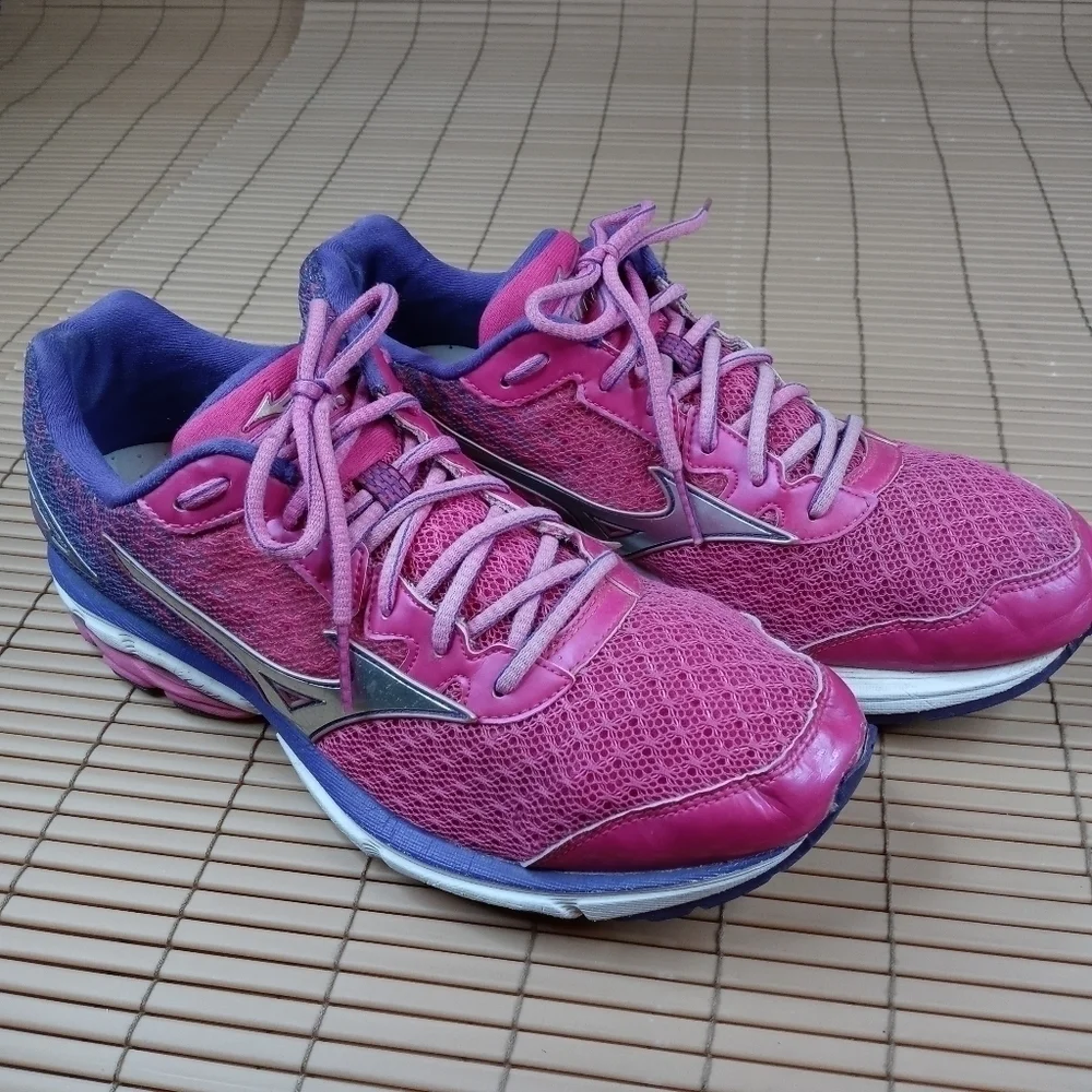 Mizuno Wave Rider 19 Womens Sz 11 Pink Purple Running Shoes J1GD160303 . 277.1pm